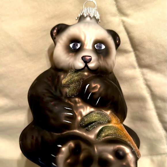 NWOT Rare, realistic German Panda Bear blown glass unique Christmas Ornament. - Picture 9 of 9